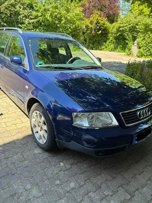 Gebraucht Audi A6 150 PS (110 kW) 1999 Blau Kombi