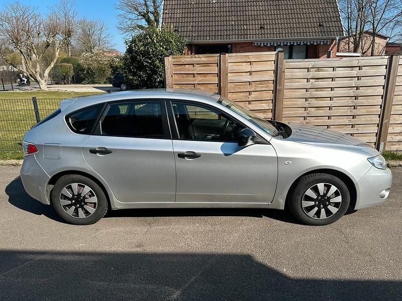 Gebraucht Subaru Impreza Active 107 PS (78 kW) 2009 Silber Limousine