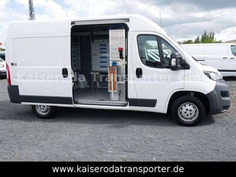 Weiss Gebraucht 2018 Peugeot Boxer Van | 17.900 € (Teuer) - Bild 1/3
