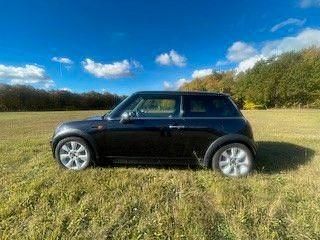 Schwarz Gebraucht 2004 Mini Cooper Kleinwagen | 3.490 € - Bild 1/4