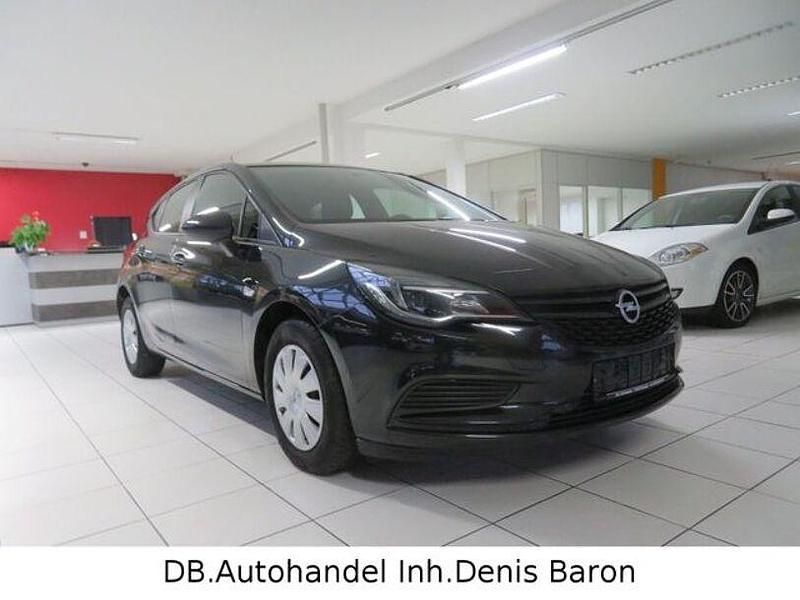 Gebraucht Opel Astra Selection 105 PS (77 kW) 2016 Schwarz Limousine