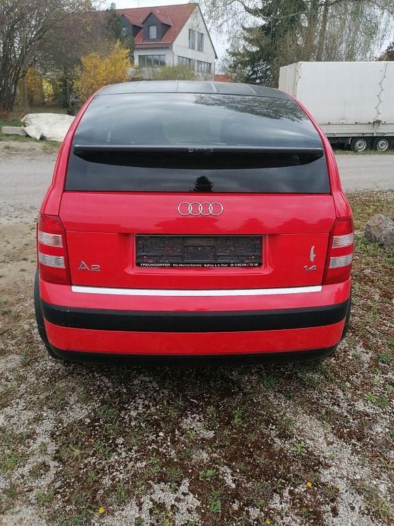 Usata Audi A2 75 CV (55 kW) 2003 Rosso Utilitaria