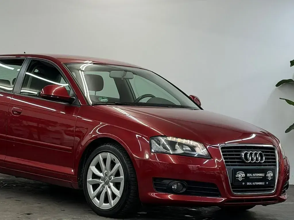 Gebraucht Audi A3 Sportback Ambition 160 PS (117 kW) 2009 Rot Kleinwagen