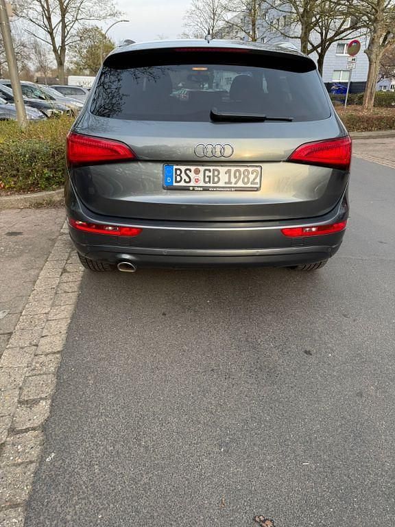 Gebraucht Audi Q5 S-Line 177 PS (130 kW) 2013 Grau SUV