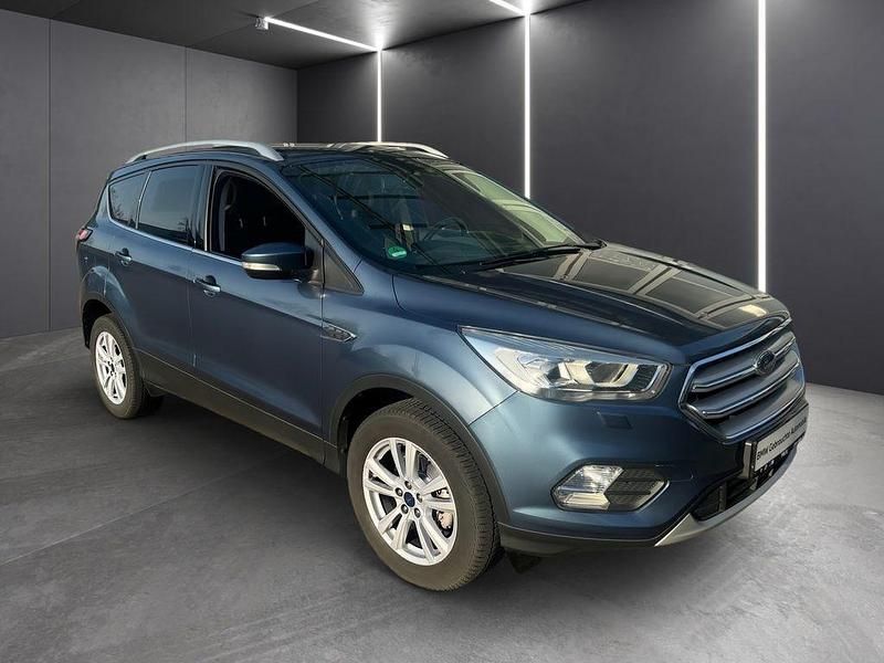 Używany Ford Kuga Cool & Connect 120 KM (88 kW) 2018 Niebieski SUV