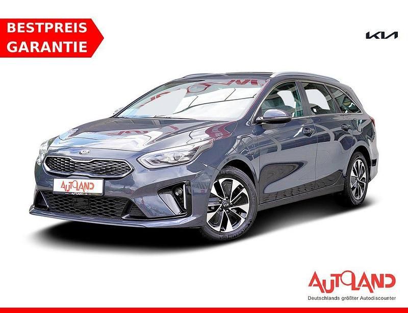 Grau Gebraucht 2020 Kia Ceed Sportswagon Spirit Kombi | 21.950 € (Etwas zu teuer) - Bild 1/4