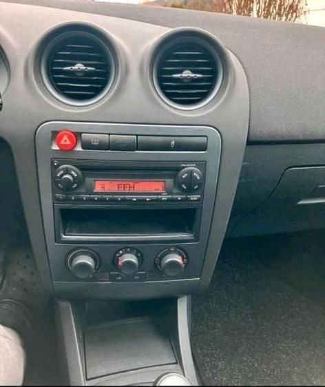 Gebraucht Seat Ibiza 85 PS (62 kW) 2008 Rot Kleinwagen