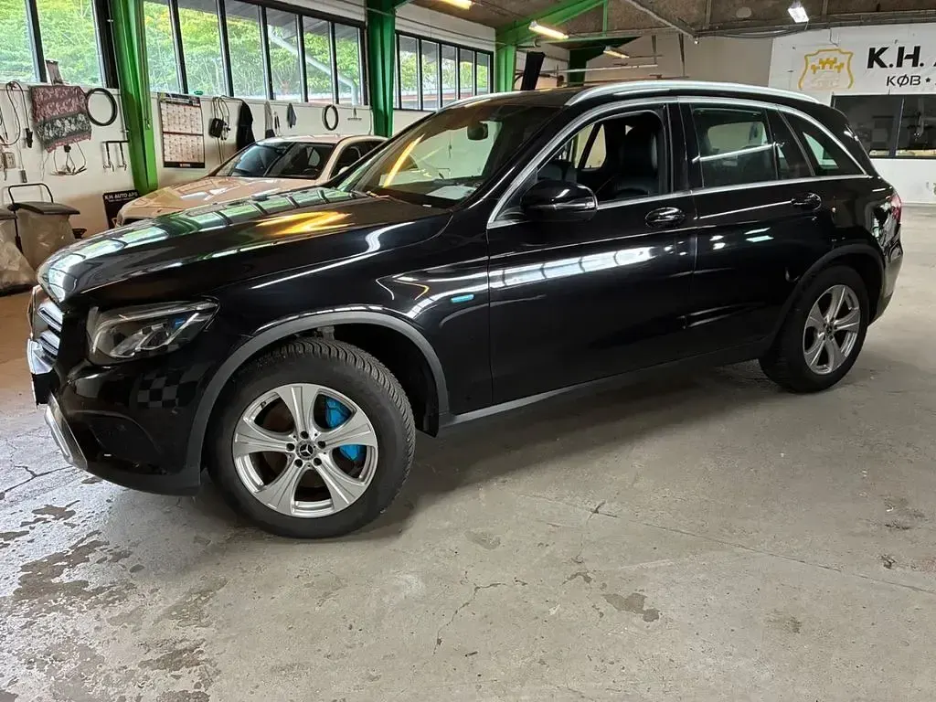 Gebraucht Mercedes GLC350 320 PS (235 kW) 2017 Schwarz SUV