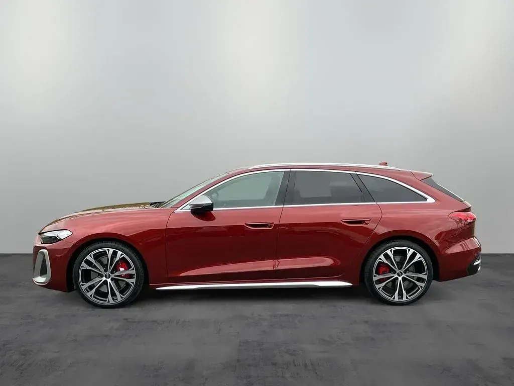 Gebraucht Audi S5 Sport 367 PS (269 kW) 2024 Grenadinerot metallic Kombi