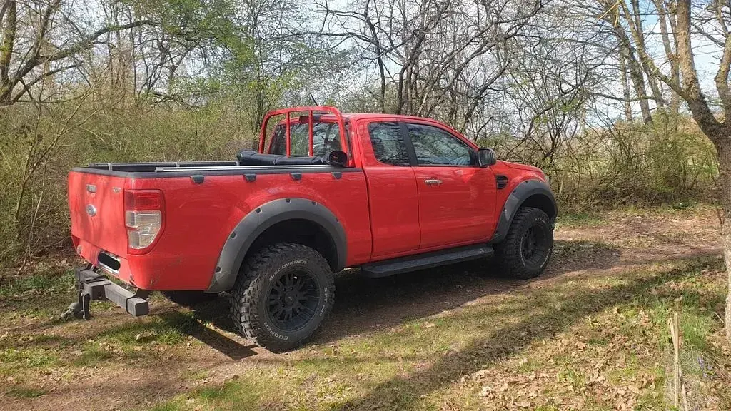 Gebraucht Ford Ranger XLT 170 PS (125 kW) 2022 Rot Pickup