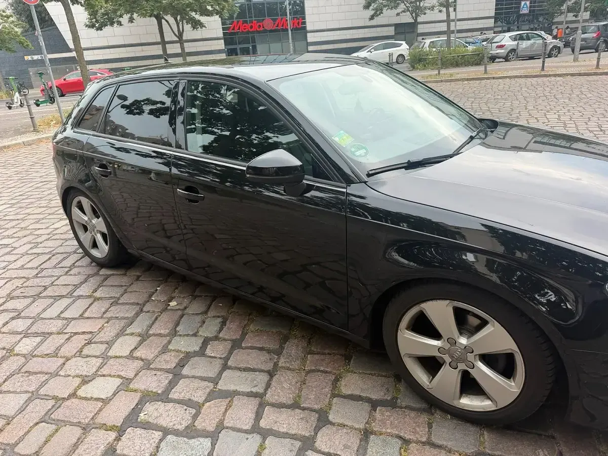 Gebraucht Audi A3 Design 150 PS (110 kW) 2015 Schwarz Limousine