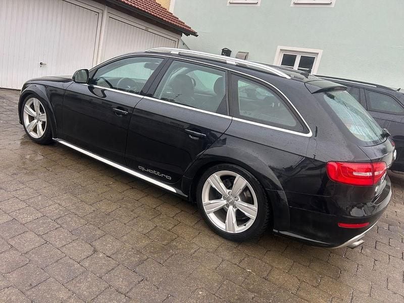 Gebraucht Audi A4 Allroad 211 PS (155 kW) 2012 Schwarz Kombi