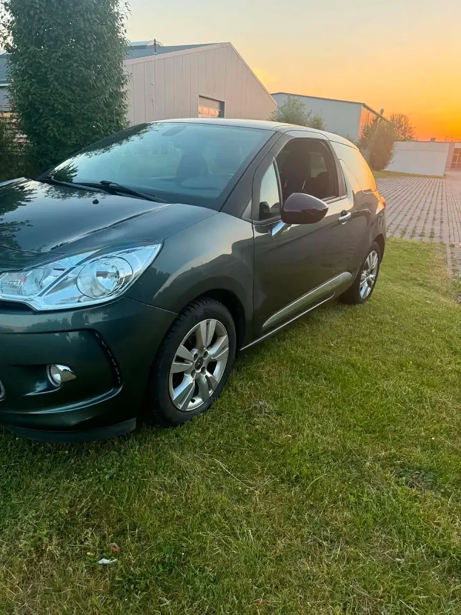 Gebraucht Citroën C3 120 PS (88 kW) 2012 Grau Limousine