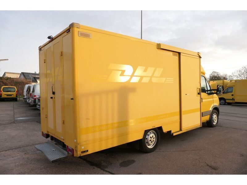 Gebraucht Iveco Daily 106 PS (77 kW) 2012 Gelb (metallic) Van