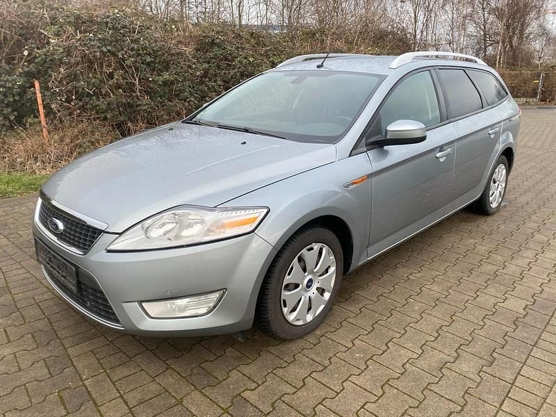 Blau Gebraucht 2009 Ford Mondeo Limousine | 2.100 € (Guter Preis) - Bild 1/4