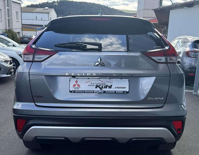 Gebraucht Mitsubishi Eclipse Cross Plus 188 PS (138 kW) 2021 Platinumgrau (metallic) SUV