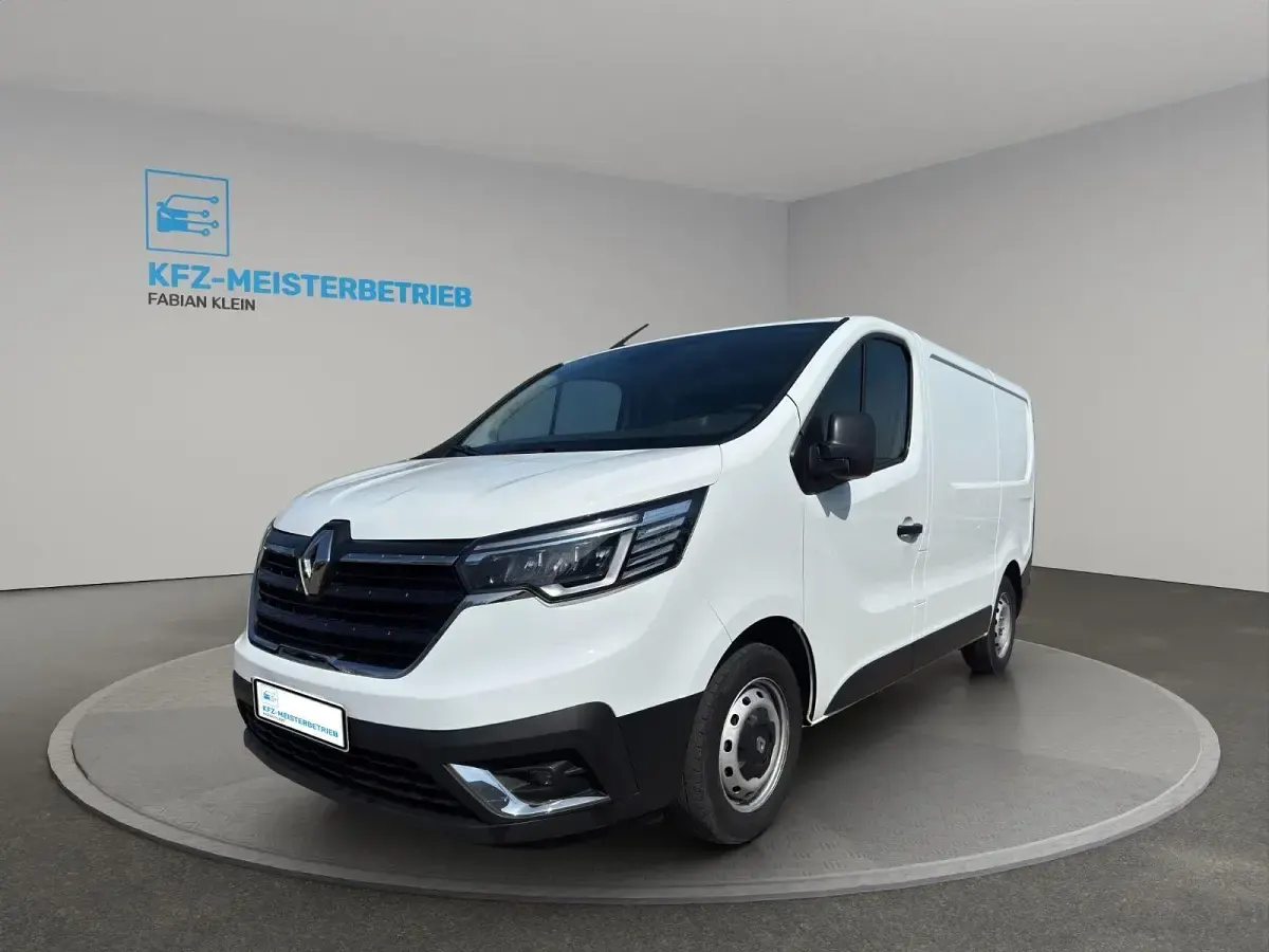 Gebraucht Renault Trafic Komfort 131 PS (96 kW) 2022 Weiß