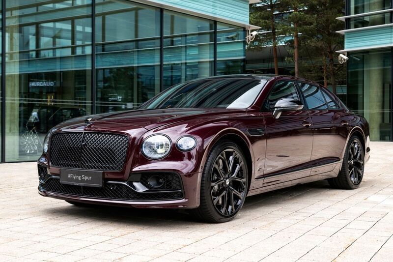 Rot Neu 2024 Bentley Flying Spur Limousine | 257.730 € (Fairer Preis) - Bild 1/4