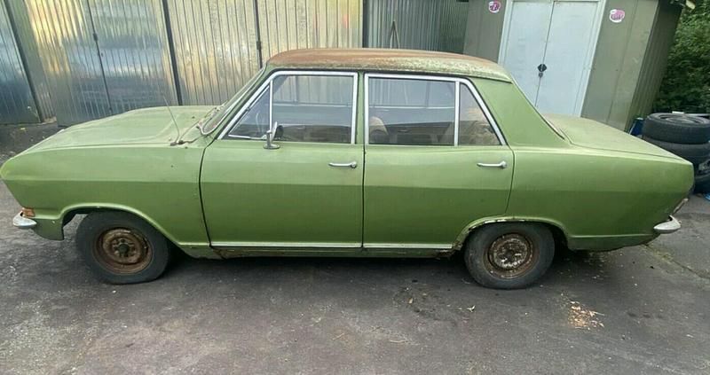 Gebraucht Opel Kadett 50 PS (36 kW) 1972 Grün Limousine