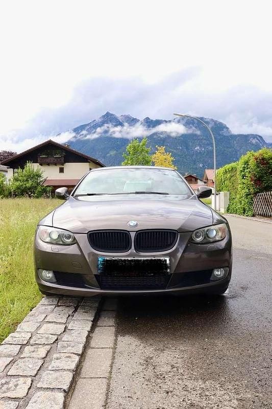 Gebraucht BMW 320 177 PS (130 kW) 2010 Bronze Coupé