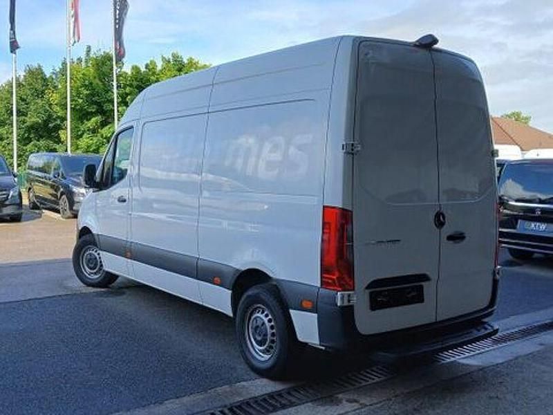 Gebraucht Mercedes E-Sprinter 85 kW (116 PS) 2020 Arktikweiss Van