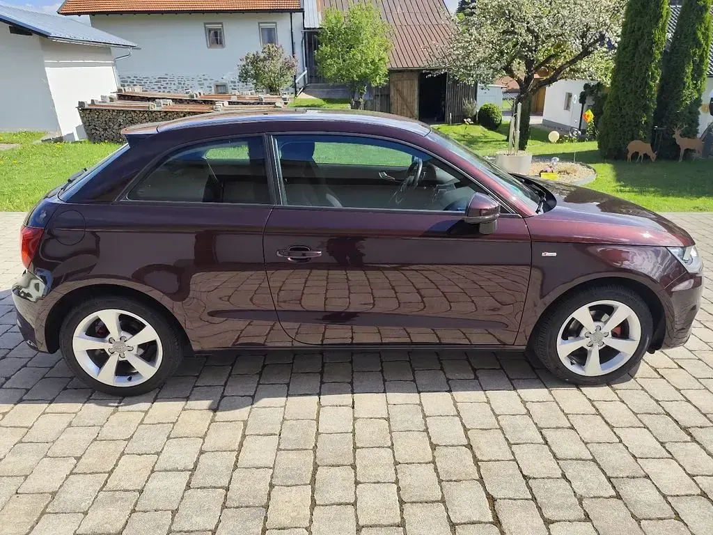 Używany Audi A1 Sport 95 KM (69 kW) 2016 Czerwony Hatchback