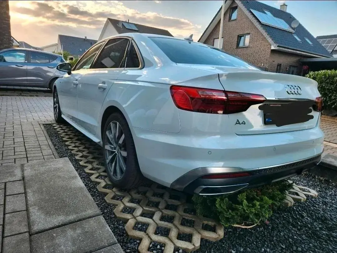 Gebraucht Audi A4 S-Line 190 PS (139 kW) 2020 Weiß Limousine
