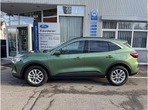 Neu Ford Kuga Titanium 243 PS (178 kW) 2026 Grün (bursting green) SUV