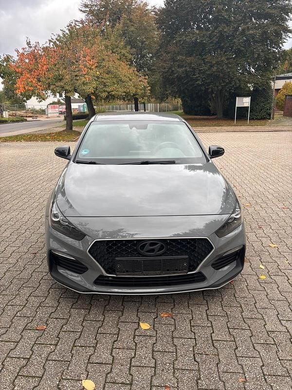 Grau Gebraucht 2020 Hyundai i30 N Line Kleinwagen | 15.000 € (Guter Preis) - Bild 1/4
