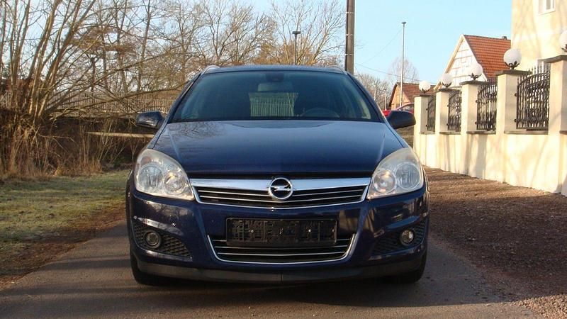 Gebraucht Opel Astra 140 PS (102 kW) 2008 Blau Kombi