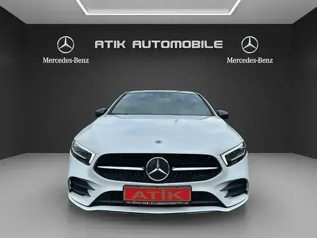 Gebraucht Mercedes A200 AMG 163 PS (119 kW) 2021 Weiß metallic (metallic) Limousine