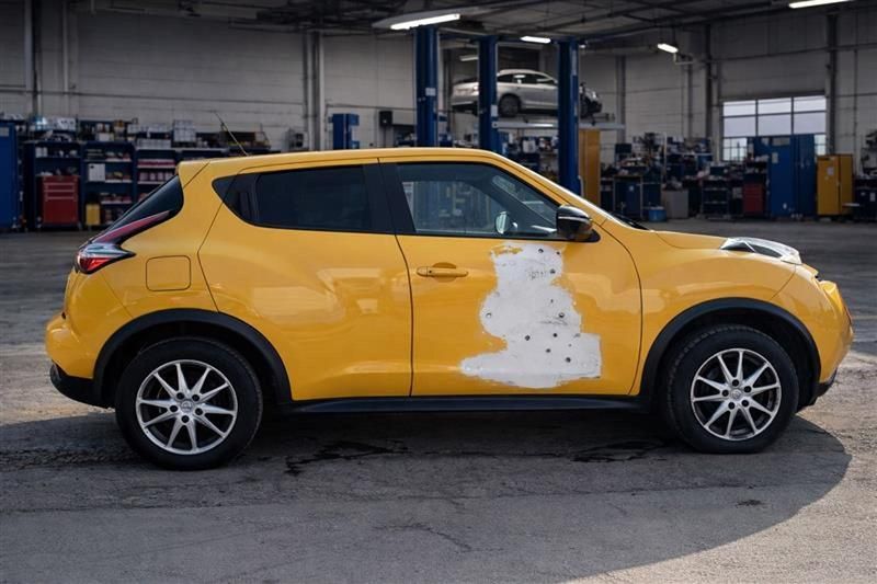Gebraucht Nissan Juke 115 PS (84 kW) 2015 Gelb SUV