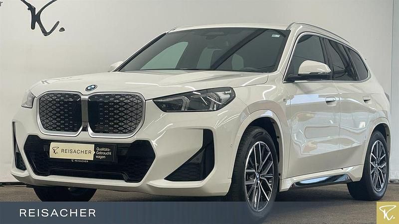 Alpinweiss Gebraucht 2023 BMW iX1 Luxury Line SUV | 44.440 € (Fairer Preis) - Bild 1/4