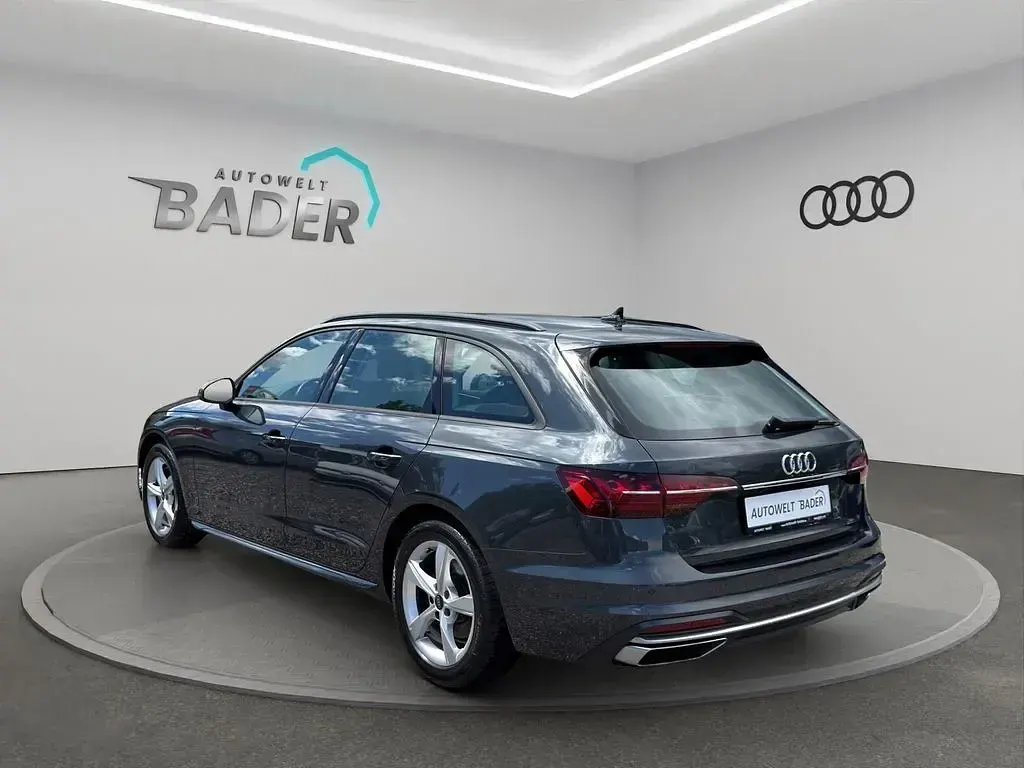 Gebraucht Audi A4 Advanced 136 PS (100 kW) 2023 Manhattangrau metallic Kombi