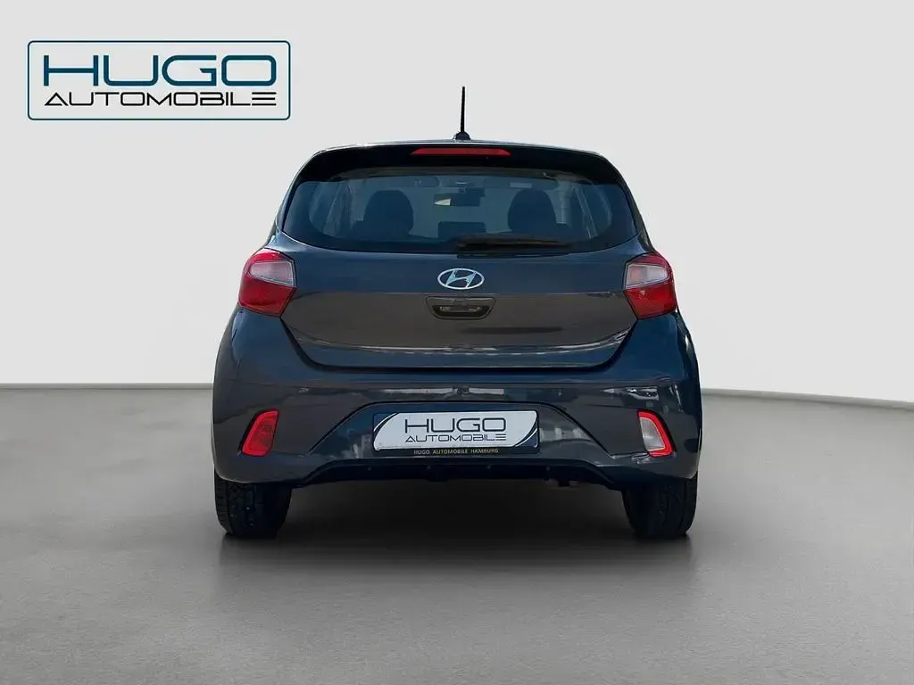 Gebraucht Hyundai i10 67 PS (49 kW) 2023 Grau Kleinwagen