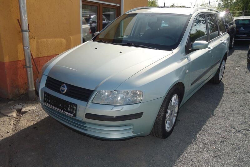 Grün Gebraucht 2003 Fiat Stilo Dynamic Kombi | 1.990 € - Bild 1/4