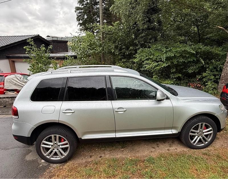 Silber Gebraucht 2007 VW Touareg SUV | 4.399 € - Bild 1/4