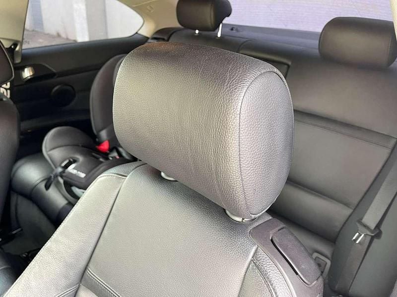 Gebraucht BMW 330 272 PS (200 kW) 2011 Schwarz Coupé