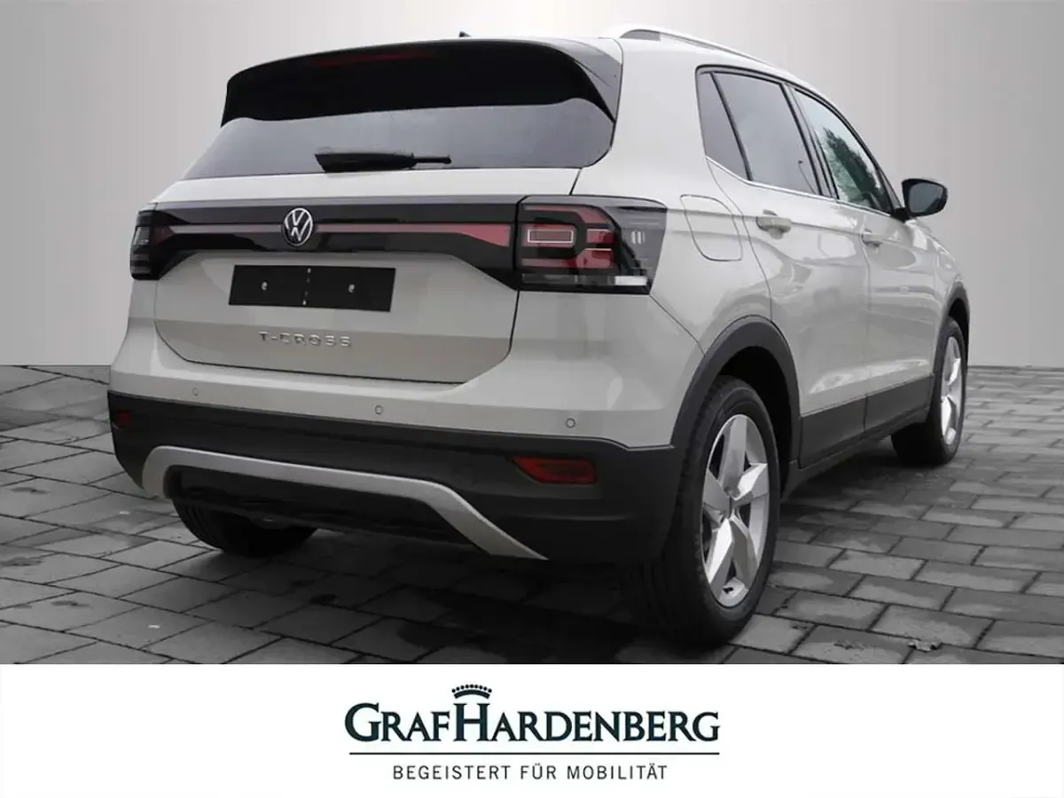Gebraucht VW T-Cross Style 110 PS (80 kW) 2023 Andere farbe SUV