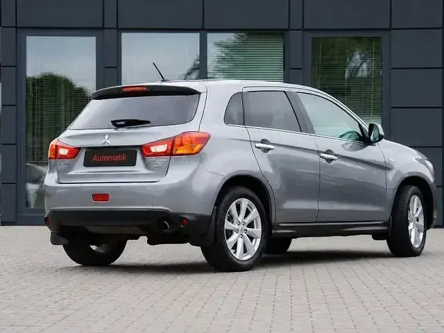 Gebraucht Mitsubishi Outlander 150 PS (110 kW) 2014 Grau SUV