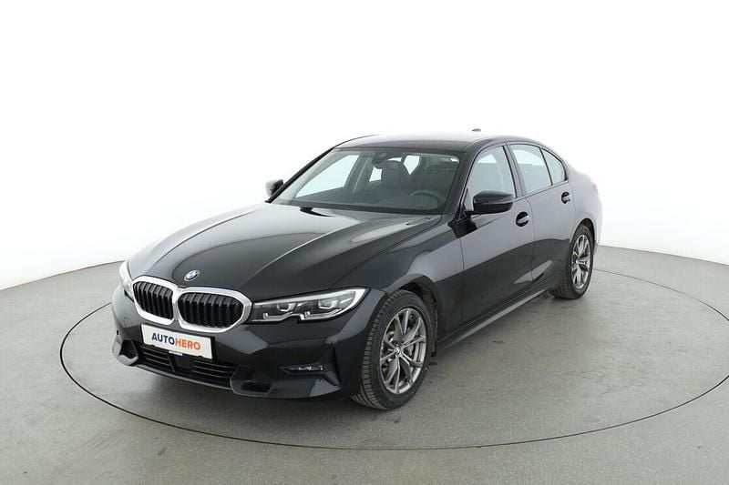 Schwarz Gebraucht 2019 BMW 330 Sport Line Limousine | 30.700 € (Guter Preis) - Bild 1/3