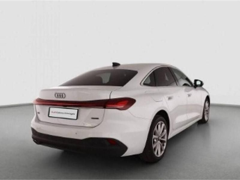 Gebraucht Audi A5 Design 204 PS (150 kW) 2025 Weiss Limousine