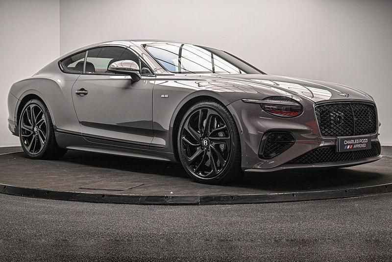 Gebraucht Bentley Continental 320 PS (235 kW) 2024 Grau