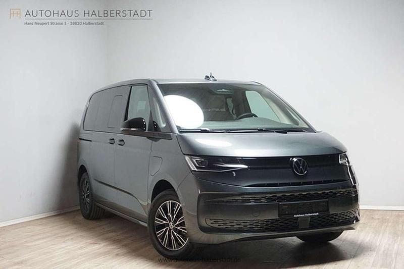 Gebraucht VW Multivan 177 PS (130 kW) 2025 Indiumgrau metallic Van