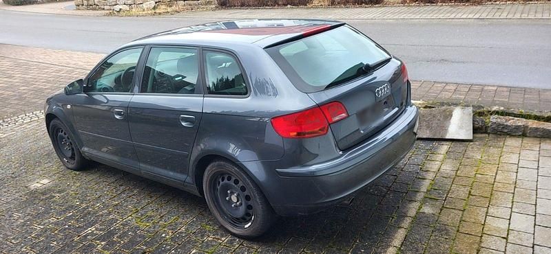 Gebraucht Audi A3 Ambiente 116 PS (85 kW) 2005 Grau Kleinwagen