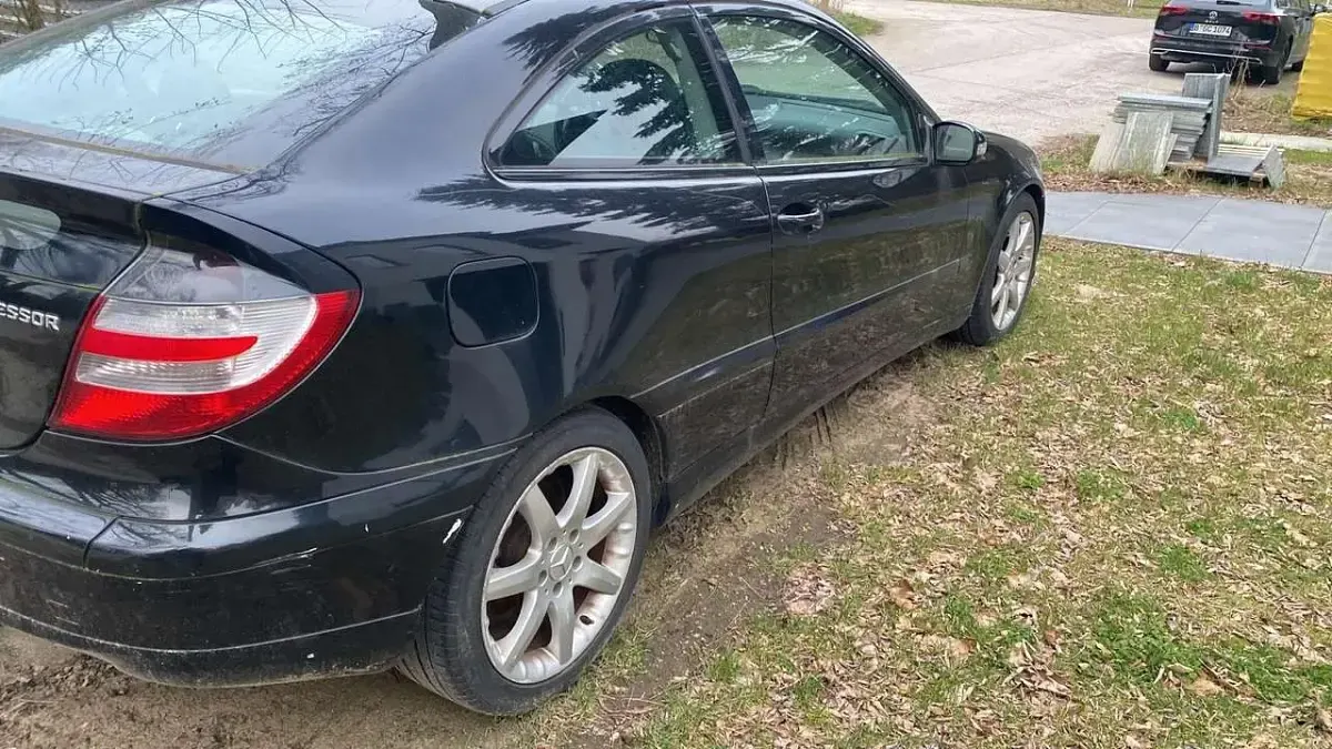 Gebraucht Mercedes C180 Sport Edition 143 PS (105 kW) 2006 Schwarz Coupé