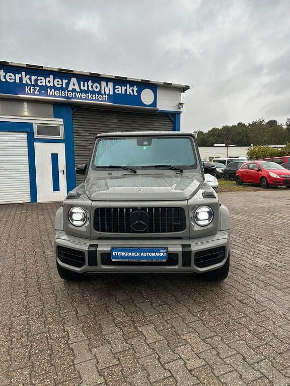 Grau Gebraucht 2023 Mercedes G63 AMG AMG SUV | 139.680 € - Bild 1/4