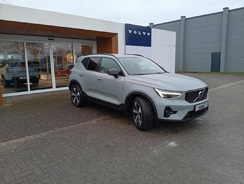 Gebraucht Volvo XC40 Business Edition 197 PS (144 kW) 2025 Vapour grey / metallic SUV