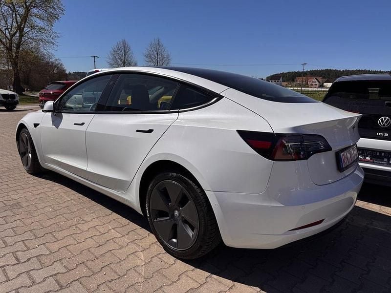 Gebraucht Tesla Model 3 RWD 225 kW (306 PS) 2021 Weiß Limousine