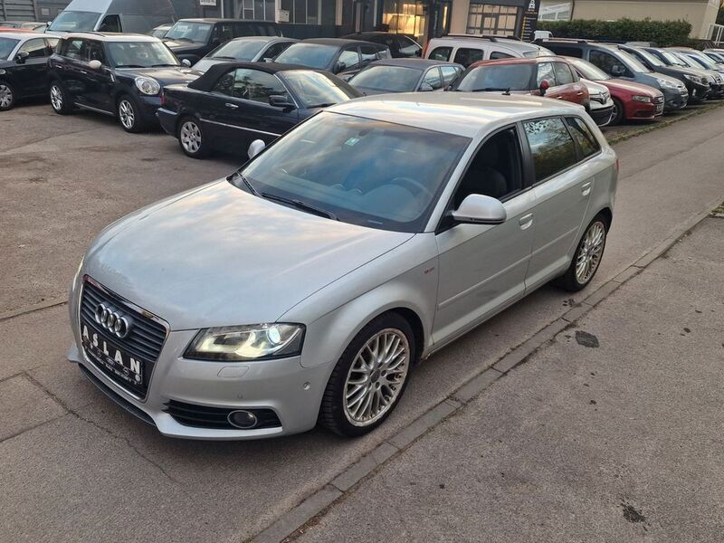 Silber Gebraucht 2010 Audi A3 Sportback S-Line Limousine | 5.300 € (Guter Preis) - Bild 1/4